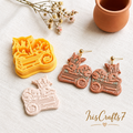 Regal Cat Resting on Books Polymer Clay Cutter | 30–50mm Bookworm Earring Cutter | IrisCrafts7